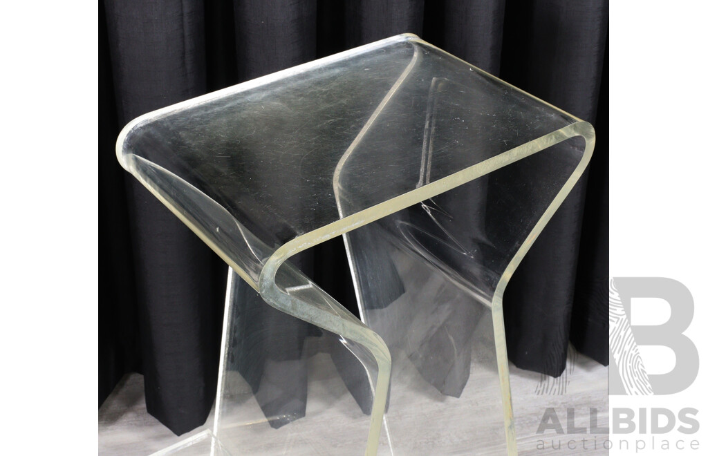Magino Counter Stool by Karim Rashid