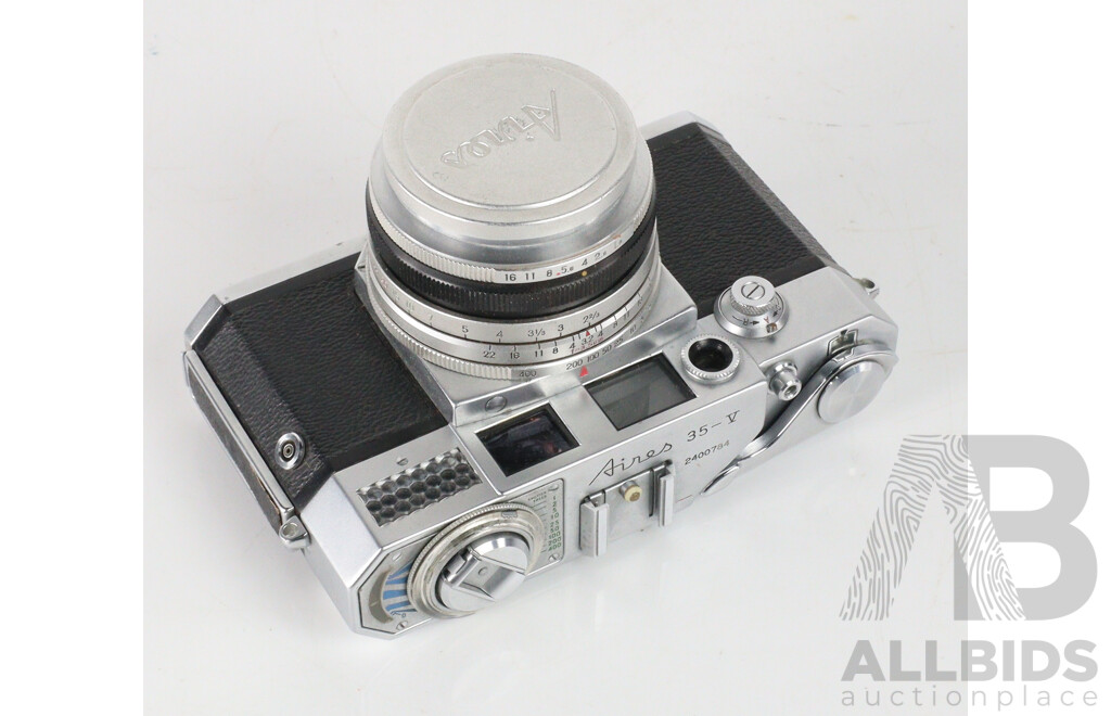 Vintage Aires 35-V SLR Camera