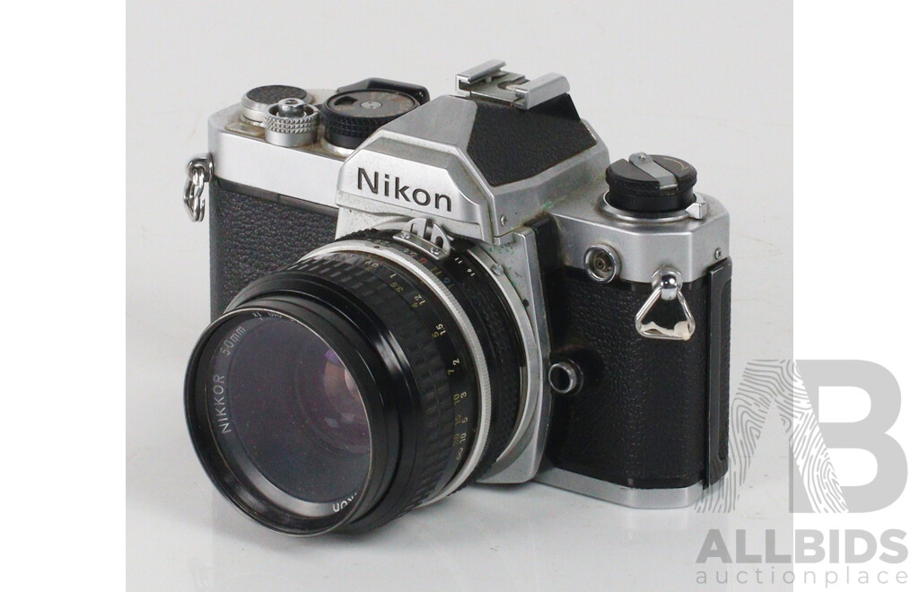 Vintage Nikon FM 2164162 SLR Camera