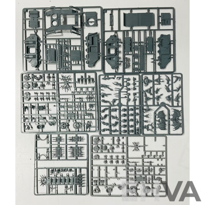 Warhammer 40,000 4th Edition Chaos Space Marine Battleforce - Partially Assembled and 4th Edition Chaos Space Marines Codex