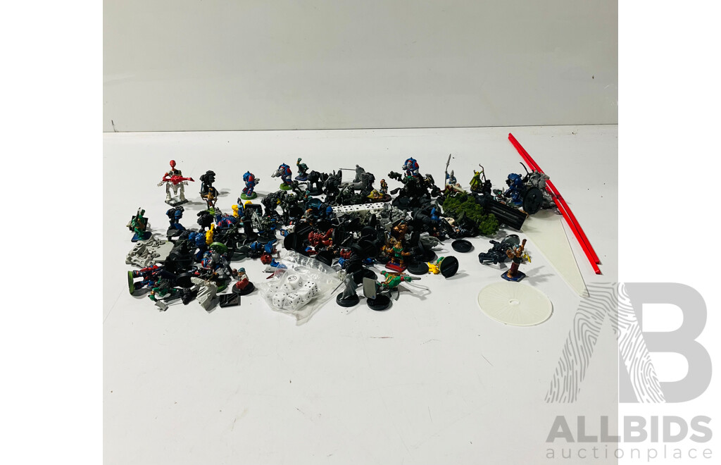 Large Collection of Classic Games Workshop Miniatures From Warhammer 40k and Other Games Including Lord of the Rings Miniature Game, Warhammer Fantasy and More