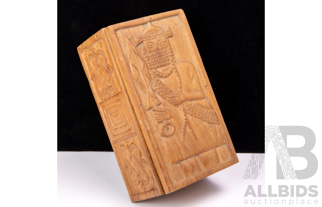 Complete Set 32 Hand Carved African Wooden Chess Pieces in Matching Wooden Box with Carved Detail to Top