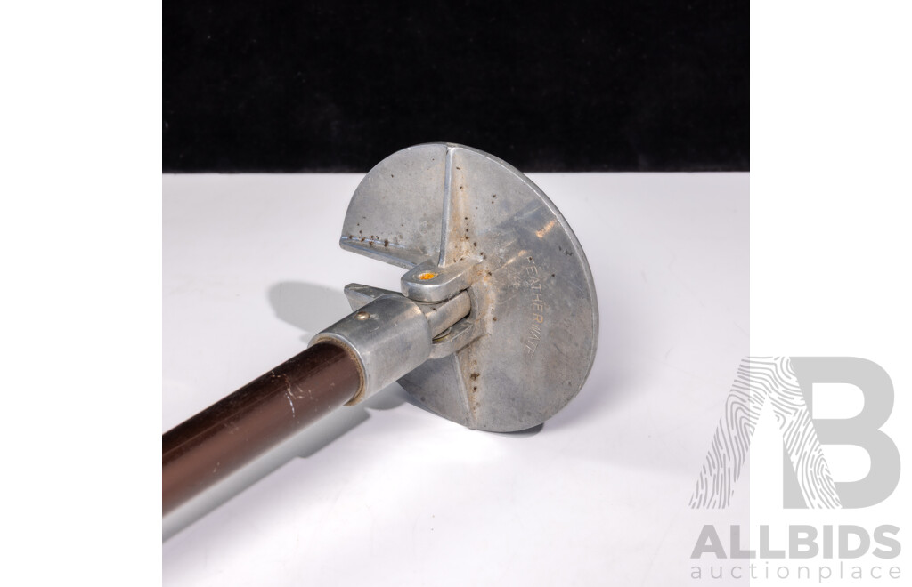 VIntage Featherweight Shooting Stick