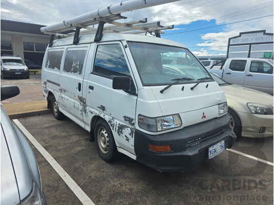 7/2009 Mitsubishi Express MWB SJ MY09 Van White 2.4L