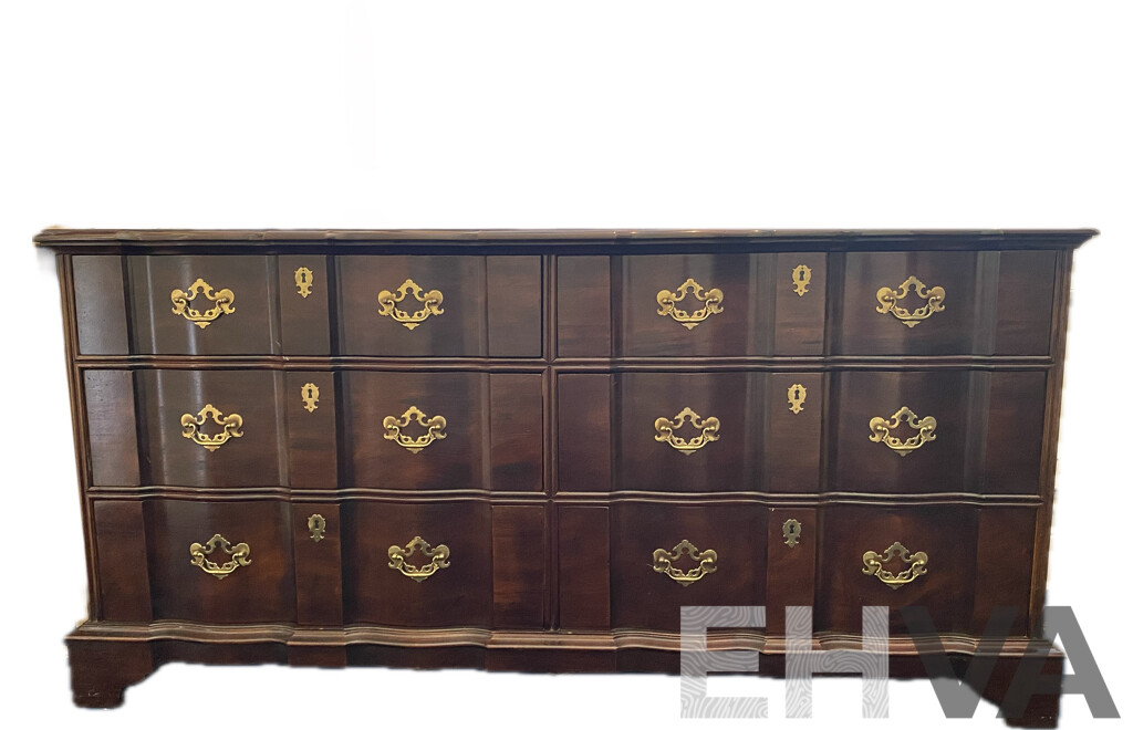 Henredon Folio Fourteen 9-Drawer Dresser  