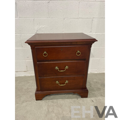DREXEL HERITAGE Side Table
