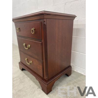 DREXEL HERITAGE Side Table