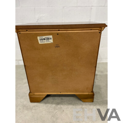 DREXEL HERITAGE Side Table