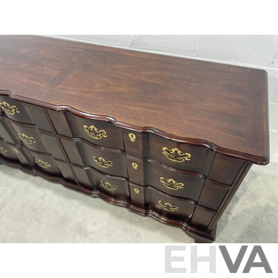 Henredon Folio Fourteen 9-Drawer Dresser  
