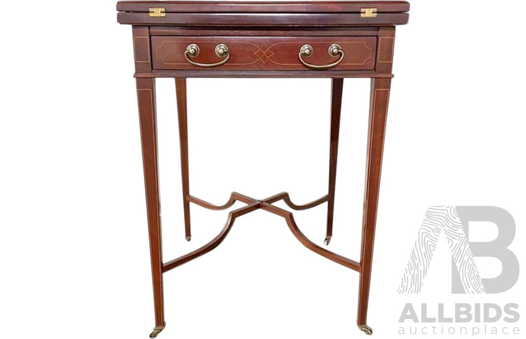 BAKER Square Folding Envelope Game / Side Table  
