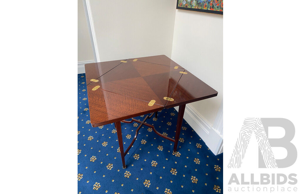BAKER Square Folding Envelope Game / Side Table  