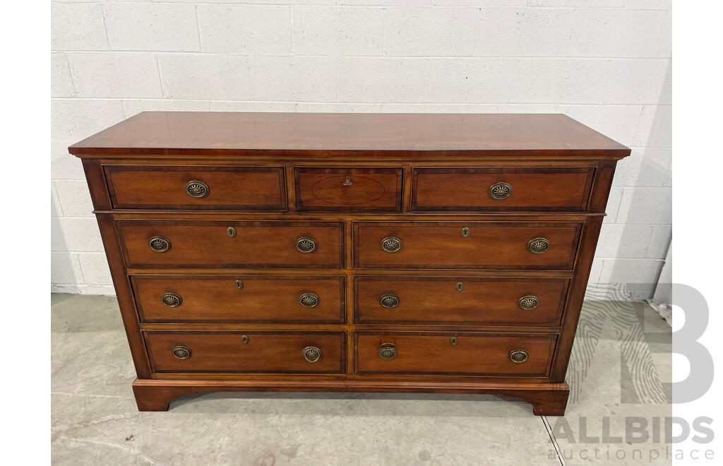 Henredon Georgian  Dresser or Chest of Drawers