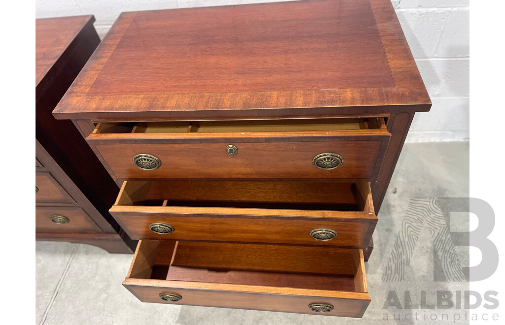 Pair of Henredon Georgian Chest of Drawers Nightstand