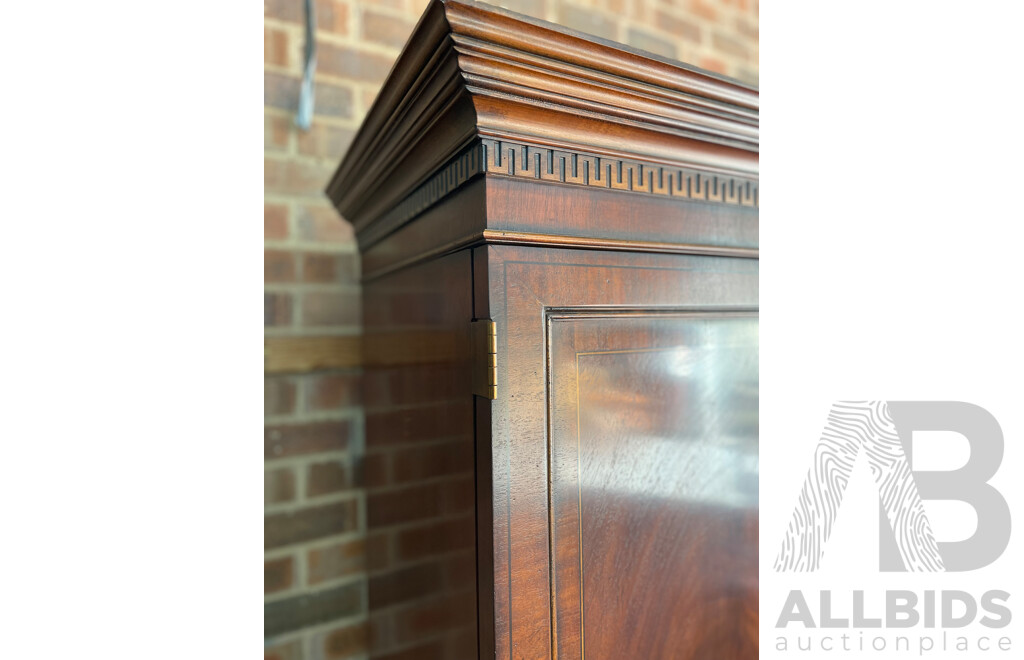 Henredon Georgian Armoire / Wardrobe