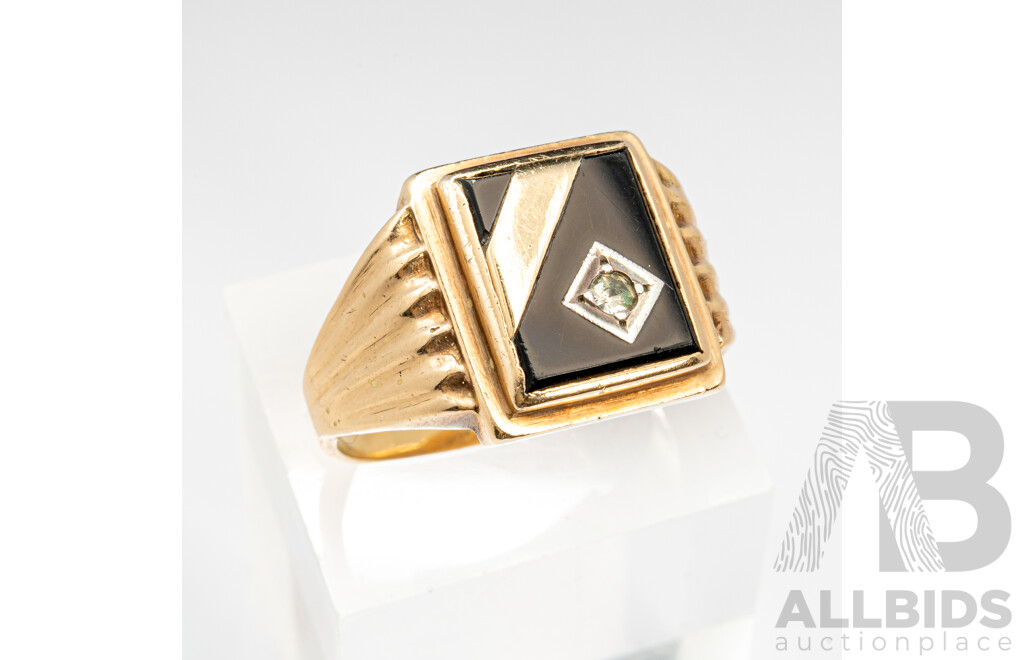 9ct Vintage Onyx & Diamond Mens Signet Ring, TDW 0.05ct, Size V, 6.65 Grams