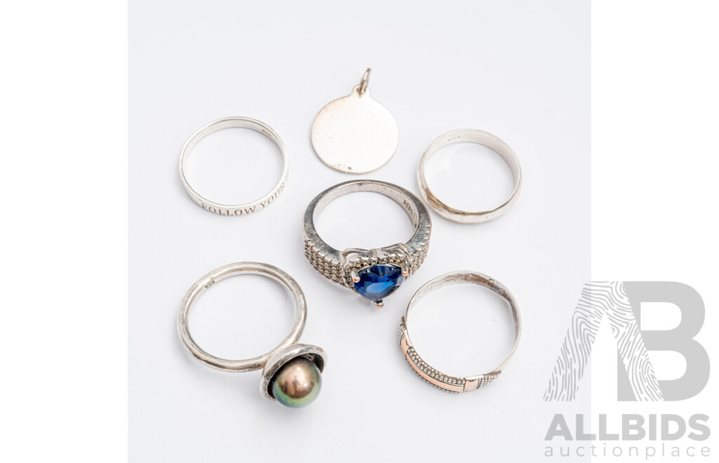 Sterling Silver (5) Ring Collection Including Cultured Pearl & MHJ Sterling Silver Disc Pendant, 14.04 Grams