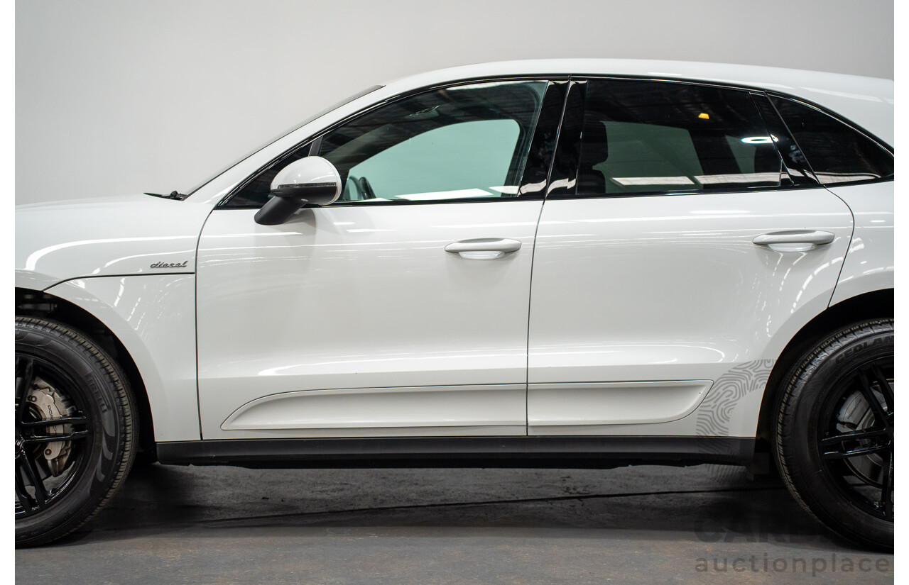 03/2015 Porsche Macan S DIESEL (AWD) MY15 4D Wagon White Turbo Diesel 3.0L