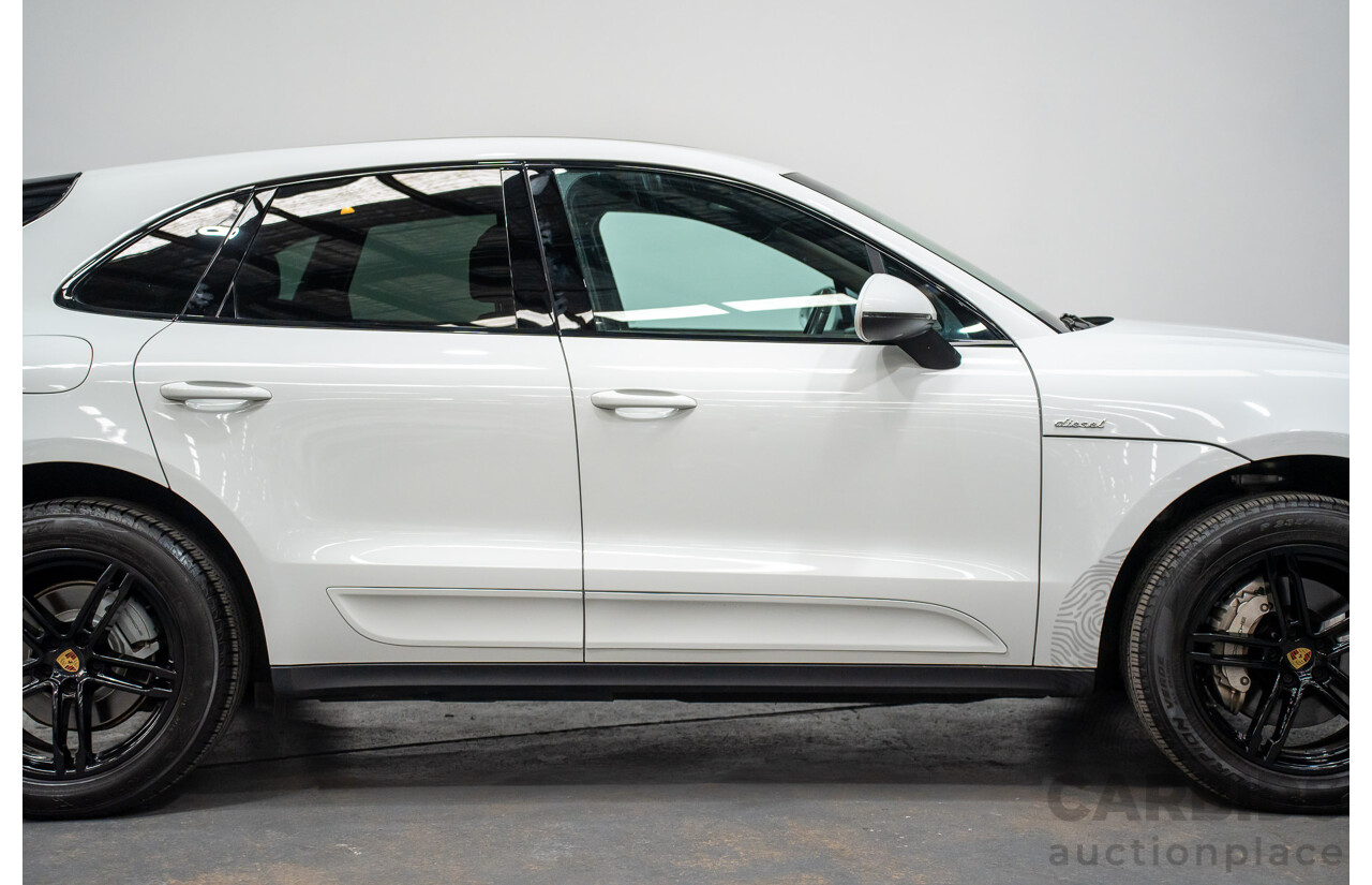 03/2015 Porsche Macan S DIESEL (AWD) MY15 4D Wagon White Turbo Diesel 3.0L