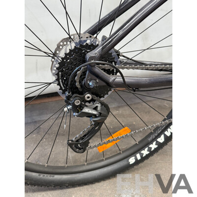 Merida Big Nine 100 Men's Mountain Bike