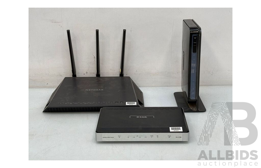 Net Gear and D-Link Routers - Lot of 3