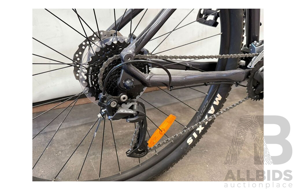 Merida Big Nine 100 Men's Mountain Bike