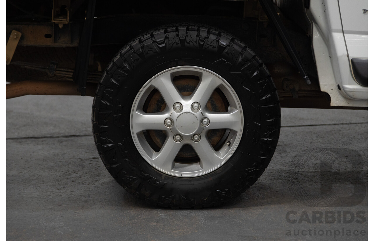 6/2013 Holden Colorado LX Thunder (4x4) RG Crew C/Chas White 2.8L