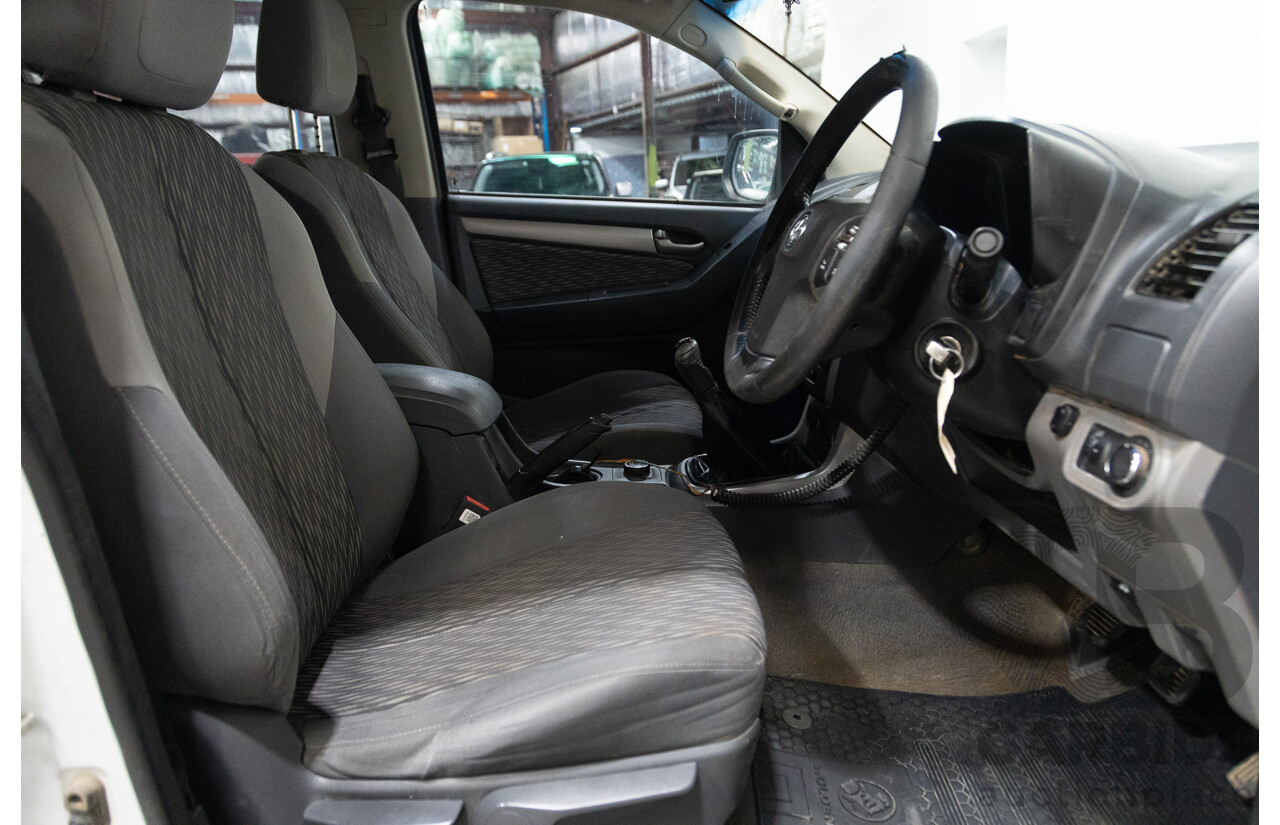 6/2013 Holden Colorado LX Thunder (4x4) RG Crew C/Chas White 2.8L