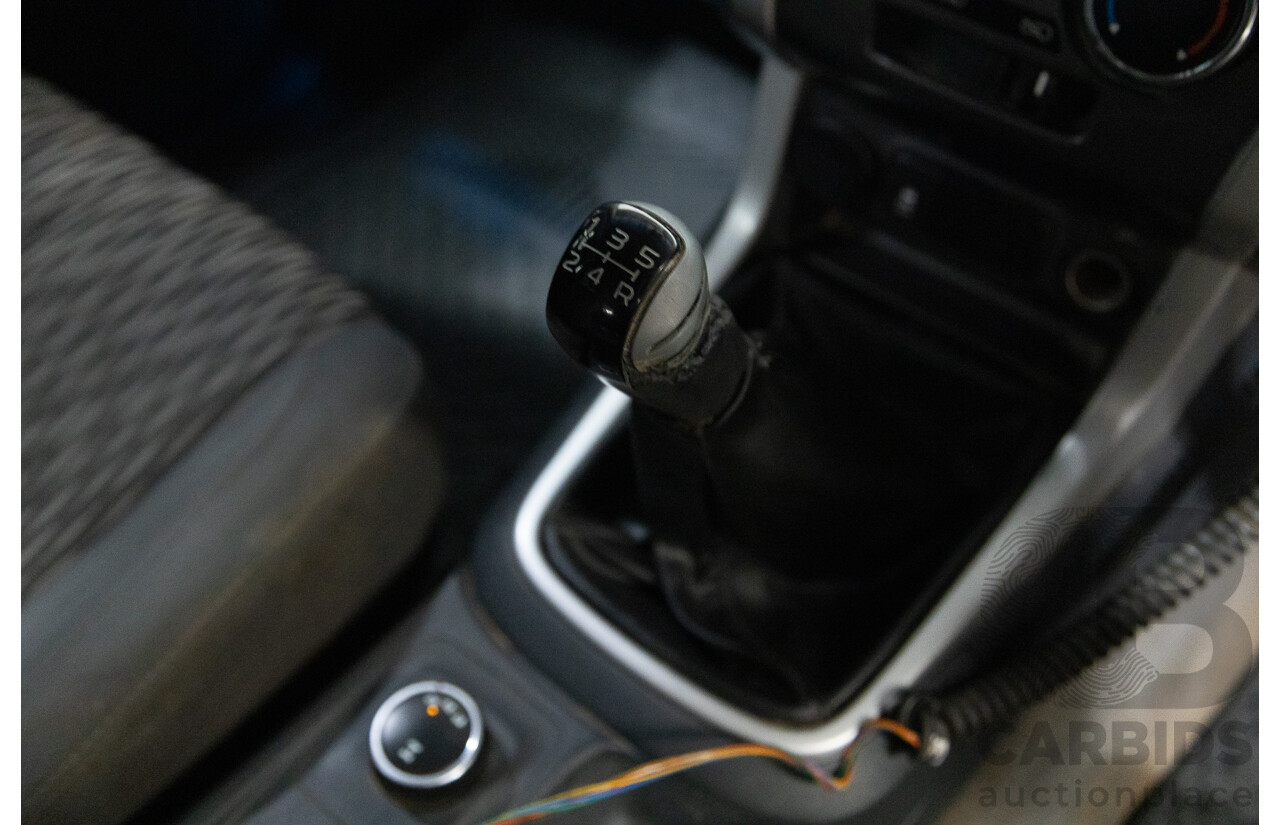 6/2013 Holden Colorado LX Thunder (4x4) RG Crew C/Chas White 2.8L