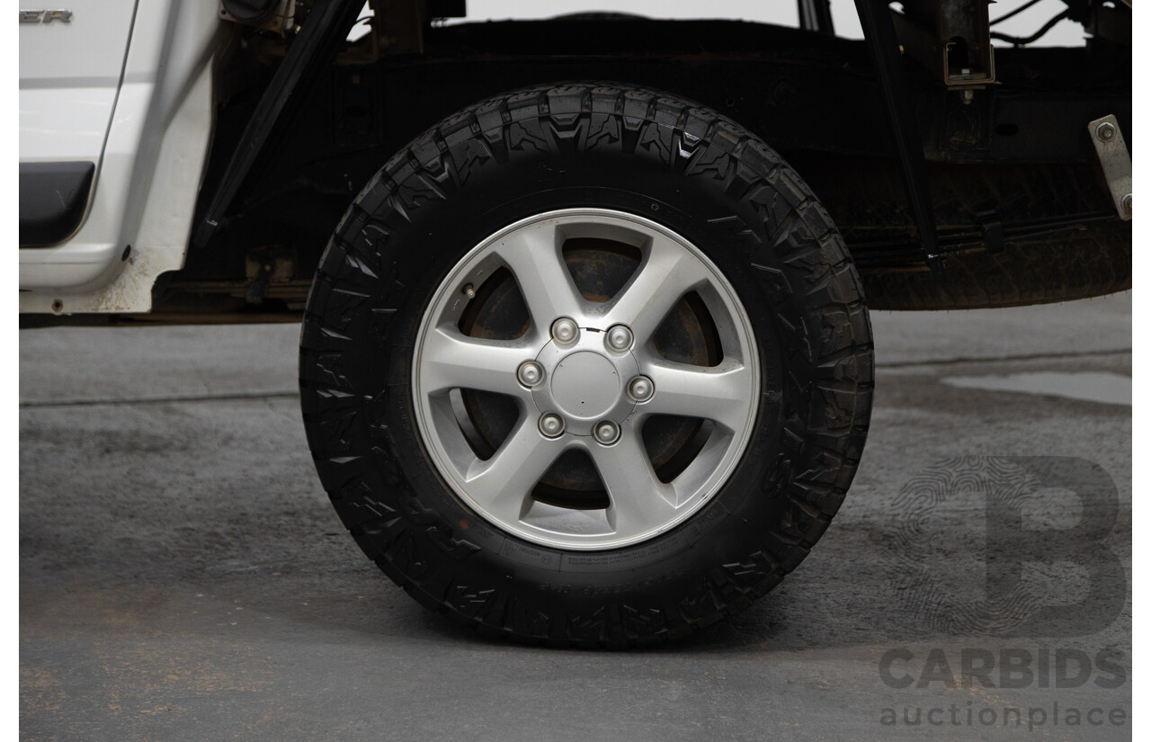 6/2013 Holden Colorado LX Thunder (4x4) RG Crew C/Chas White 2.8L