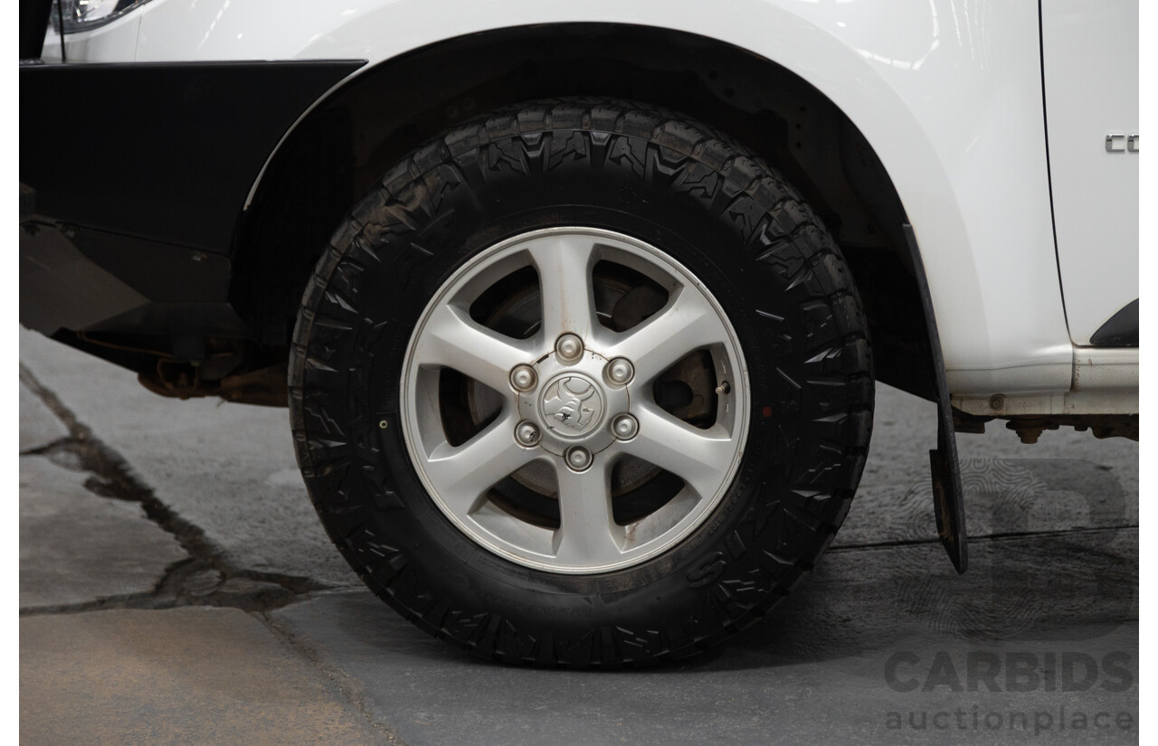 6/2013 Holden Colorado LX Thunder (4x4) RG Crew C/Chas White 2.8L