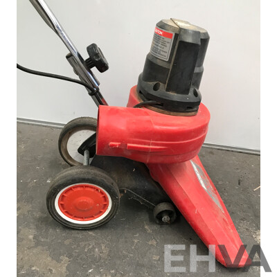 Victa Vac 500 Outdoor Vacuum