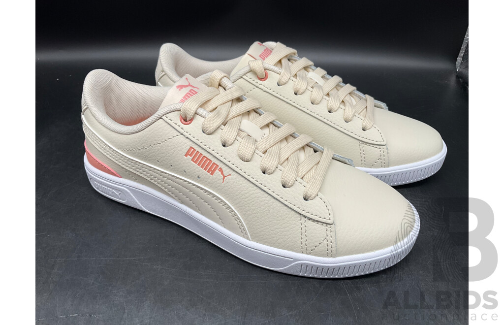 PUMA Womens Vikky V3 Leather Sneakers - Alpine Snow/Deeva Peach Size US 6