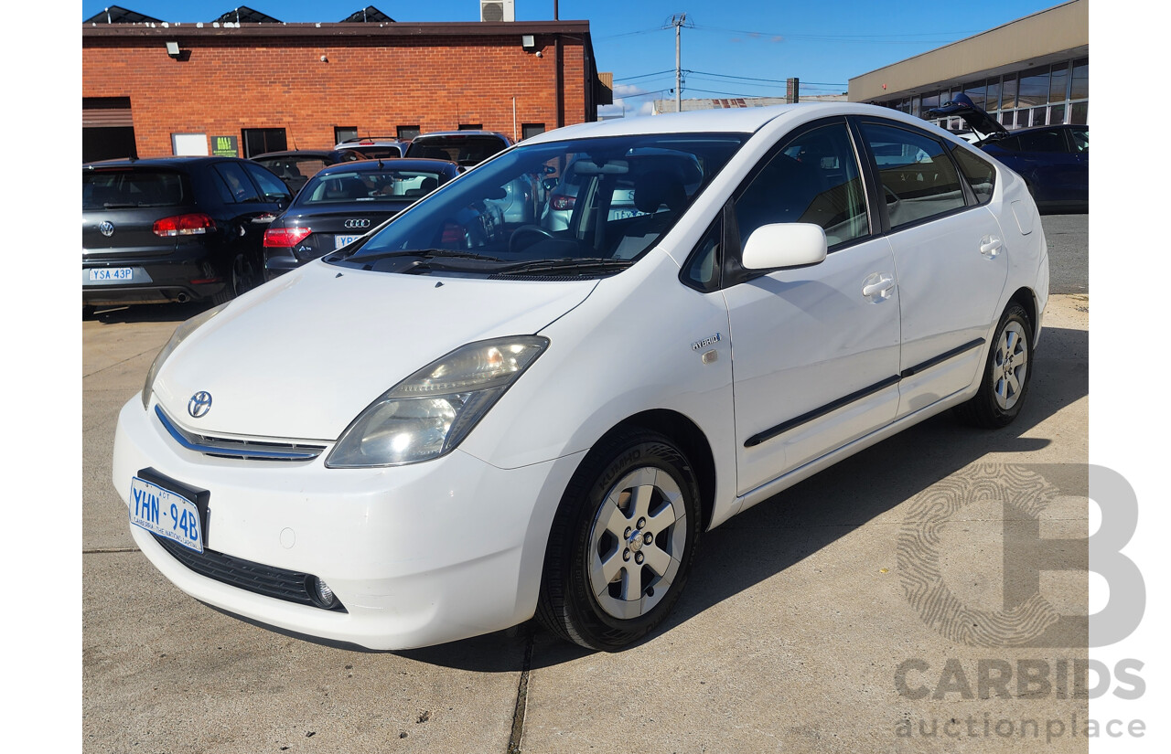 8/2007 Toyota Prius Hybrid NHW20R MY06 UPGRADE 5d Hatchback White 1.5L