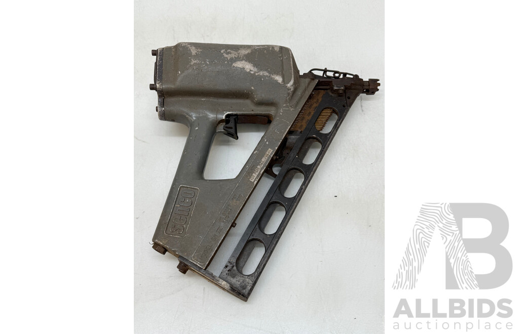 Senco Pneumatic Framing Nailer Gun
