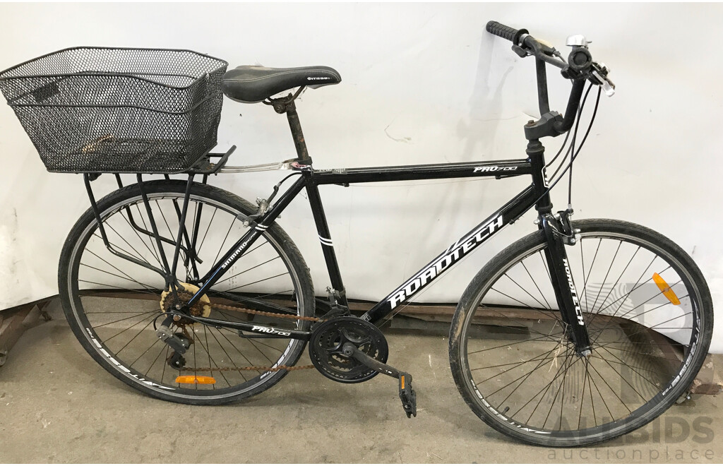 RoadTech Pro700 21 Speed Road Bike