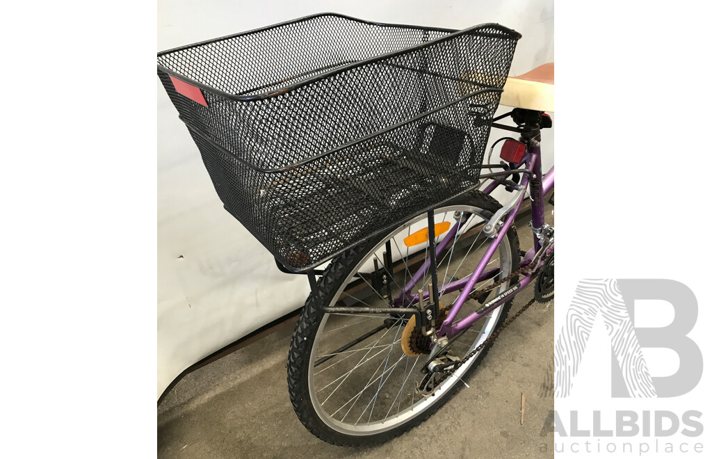 Malvern Star Tempest 24 Speed Hybrid Bike