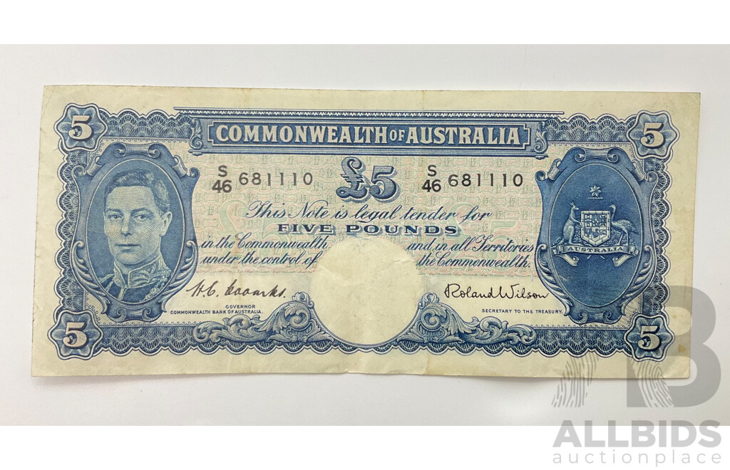Australian 1952 Coombs Wilson R48 Five Pound Note. S46 681110