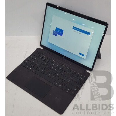 Microsoft (1983) Surface Pro 8 11th Gen Intel Core i7 (1185G7) 3.00GHz-4.80GHz 4-Core CPU 13-Inch Touchscreen Detachable Laptop w/ Power Supply