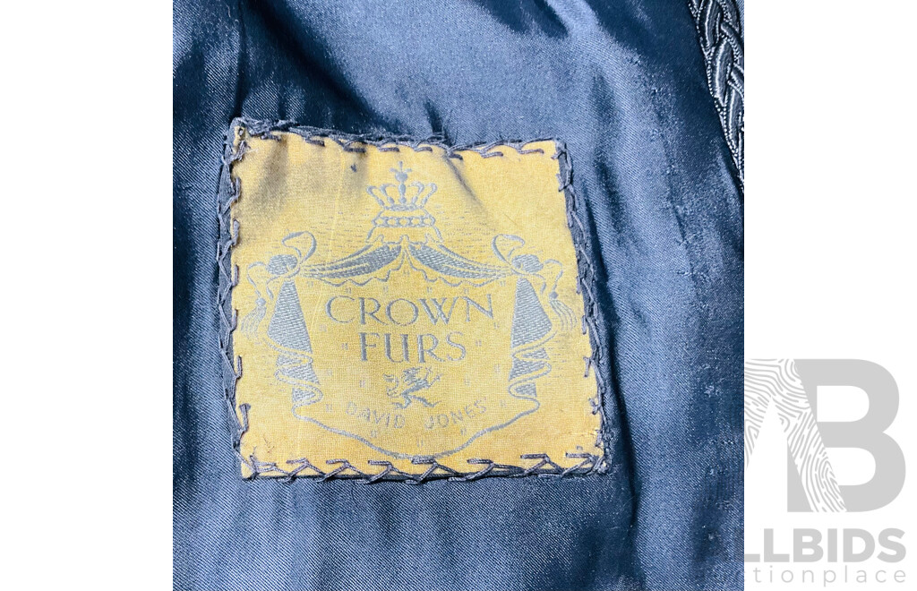 Vintage David Jones Crown Furs Fully Lined Chocolate Brown Mink Fur Coat with Pockets, Collar and Cuffed Sleeves Alongside Leather Belt