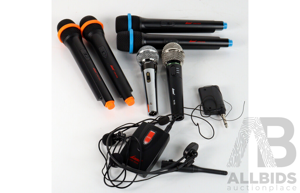 Set Four Lane Wireless Microphones LWN5638, LM580 Professional Microphone, W05 Microphone and UHF Receiver All in Hard Carry Case