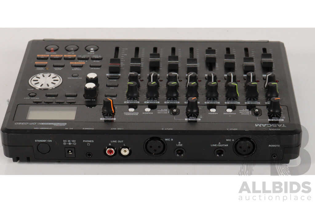 Tascam Digital Portastudio DP03SD