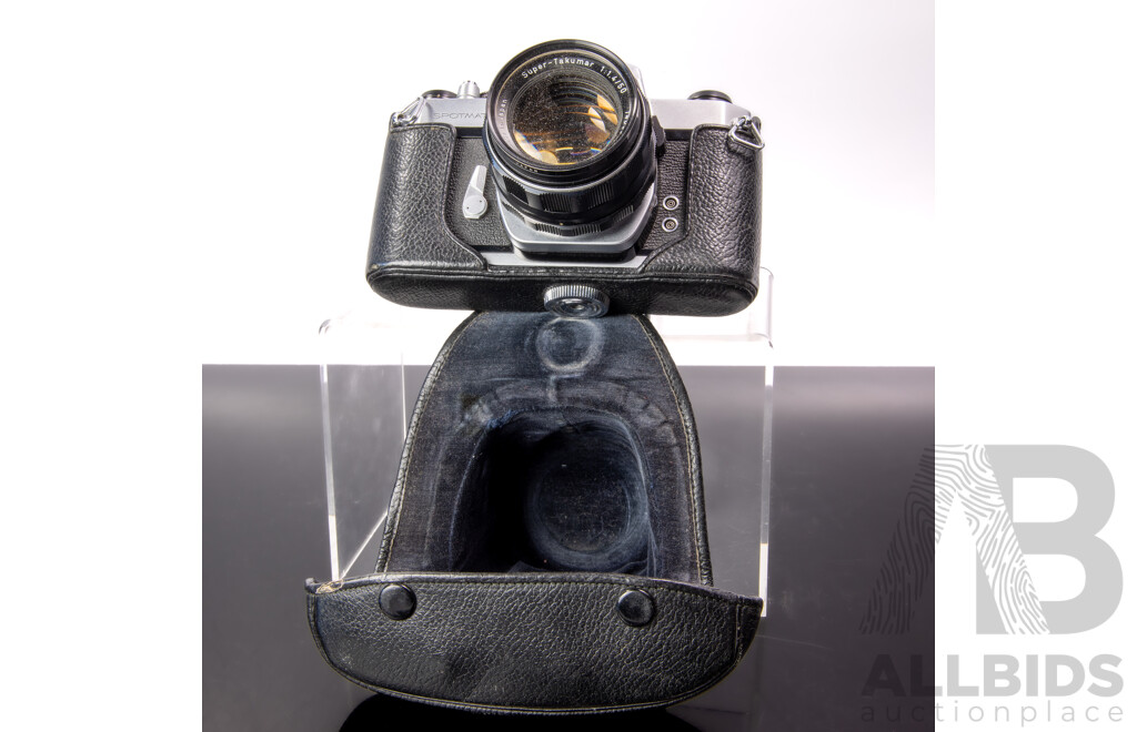 Vintage Asahi Pentax Spotmatic 35mm Camera in Case