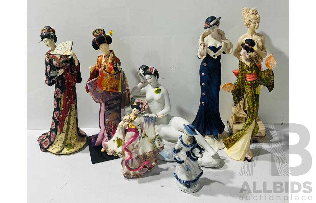 Collection Decorator Dolls and Figures