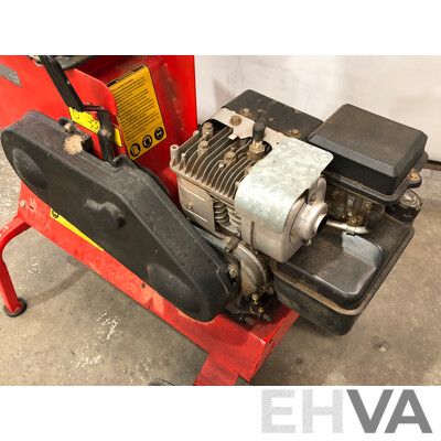 Rover Chip N Shred Four Stroke Woodchipper and Shredder