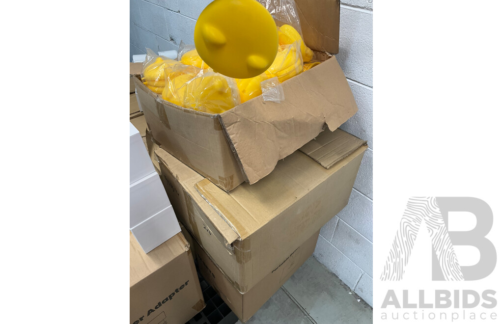 BULK LOT - SUCKLE Portable Warmers Returns and Accessories