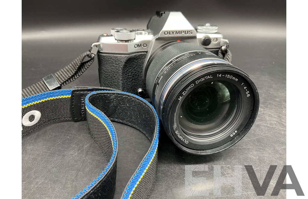 OLYMPUS OM-D E-M5 Mark II Digital Camera with 14-150 Mm Lens and Flash Lamp