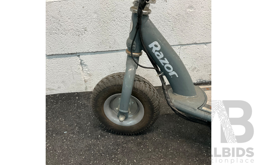 RAZOR E300 Grey Electric Scooter