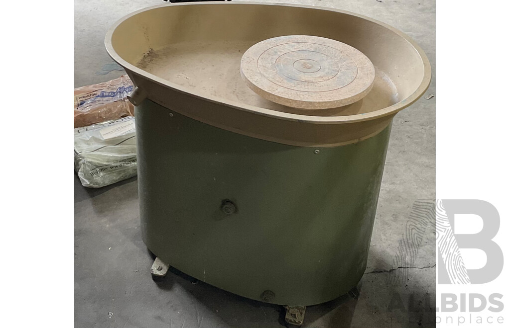 VENCO Foot Operated Speed Controlled Pottery Wheel