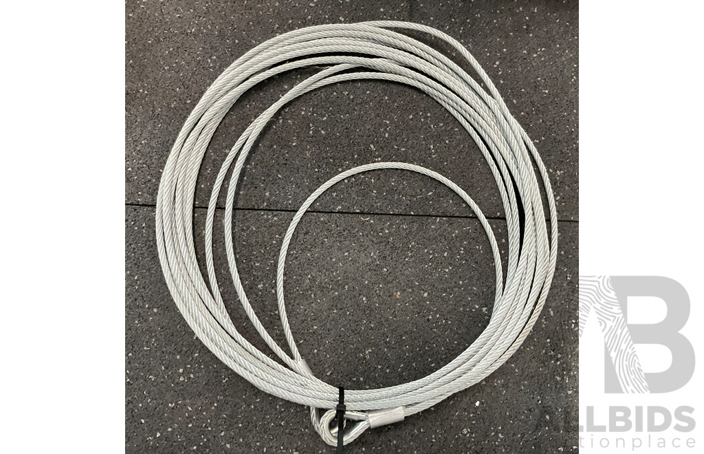 GORILLA Electric Hoist & Spare Wire Rope & Unbranded Tow Bar - Lot of 3
