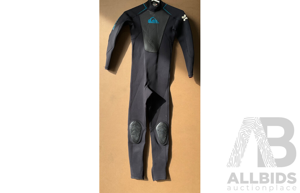 O'NEILL ,DECATHLON, QUICKSILVER Used Wetsuit - Lot of 4